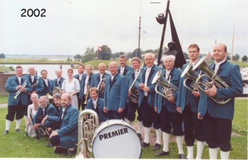 2002